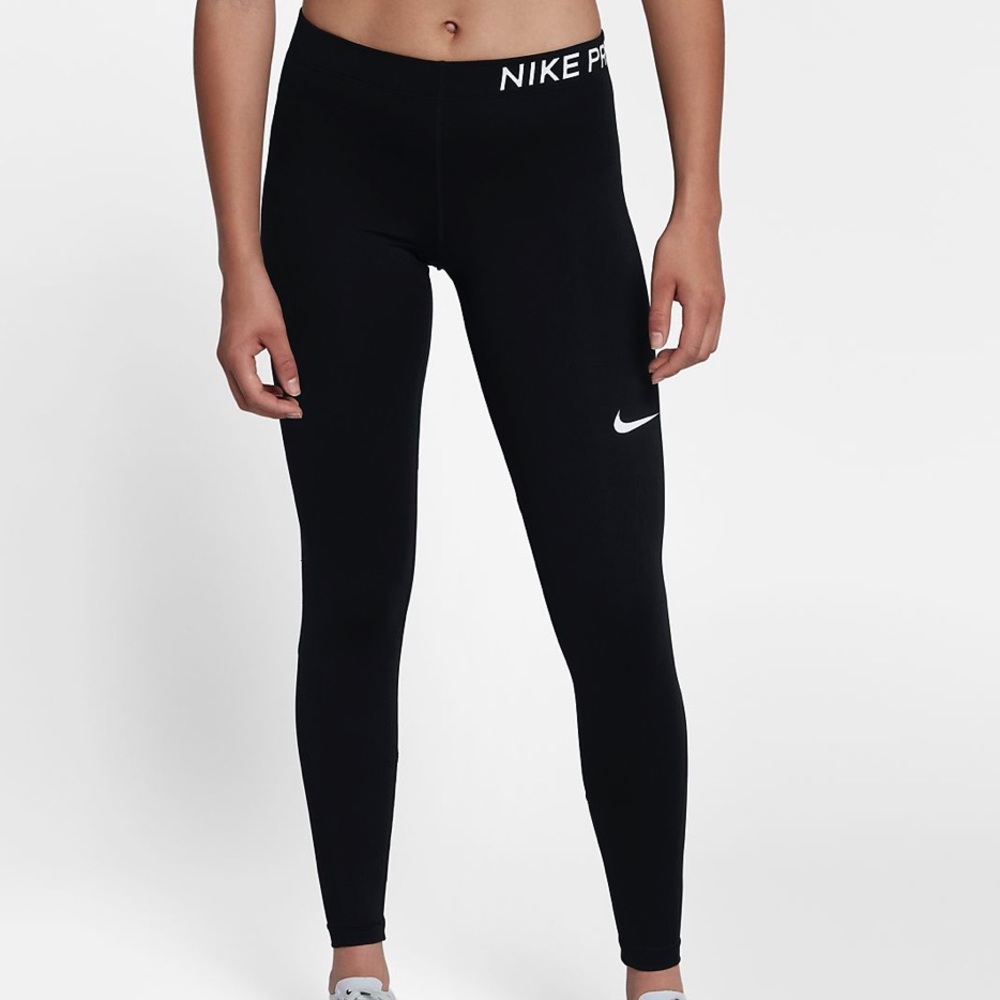Nike pro tights in black